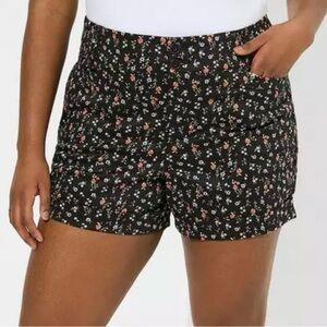 Torrid 5inch Floral Black Women's Shorts